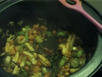 Rezept: Schweinshaxenscheiben mit Gemüse geschmort Bild Nr. 7 Schweinshaxenscheiben mit Gemüse geschmort - Rezept - Bild Nr. 7