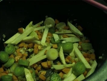 Rezept: Schweinshaxenscheiben mit Gemüse geschmort Bild Nr. 6 Schweinshaxenscheiben mit Gemüse geschmort - Rezept - Bild Nr. 6