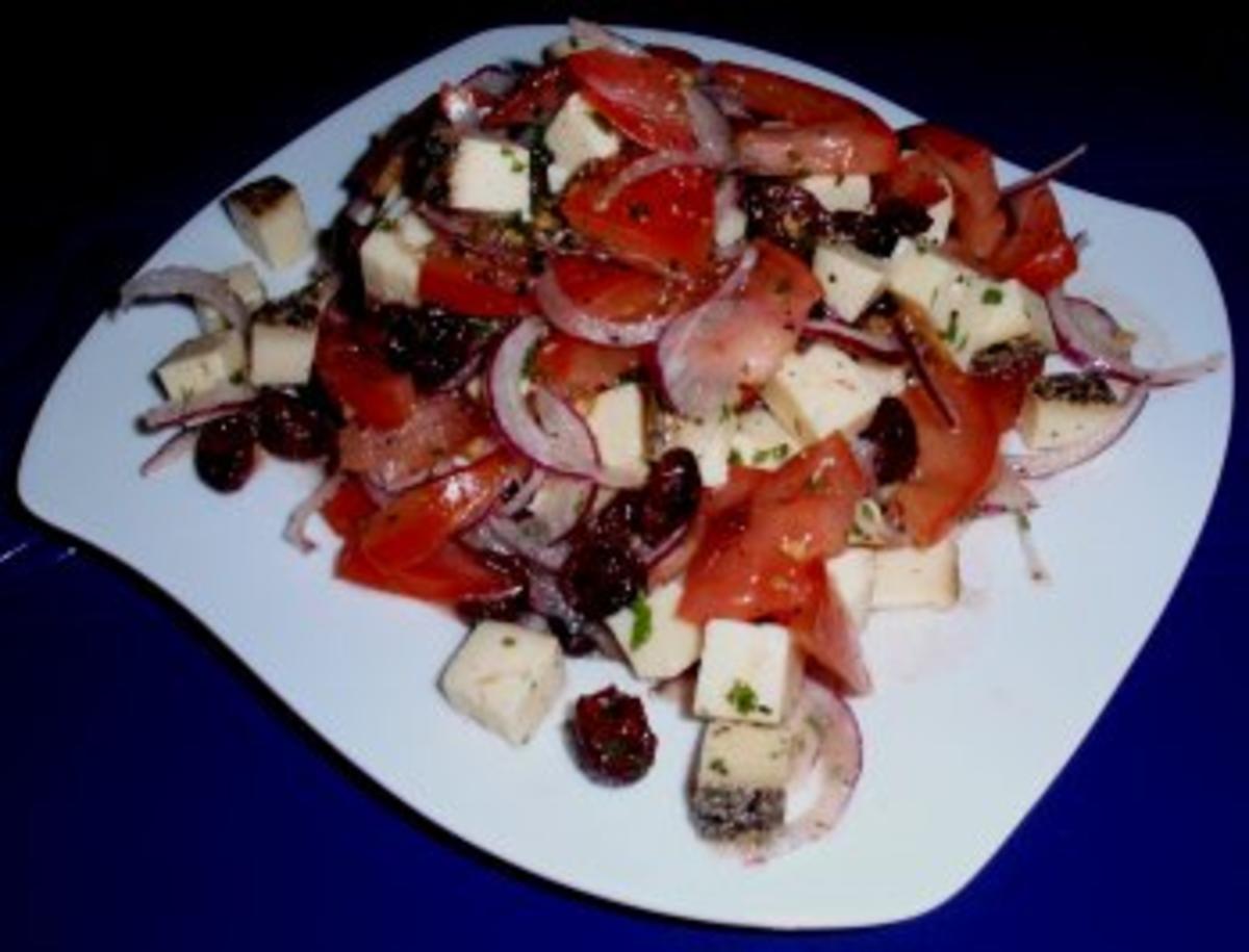 Herbstlicher Tomaten-Bergkäse-Salat - Rezept - Bild Nr. 4
