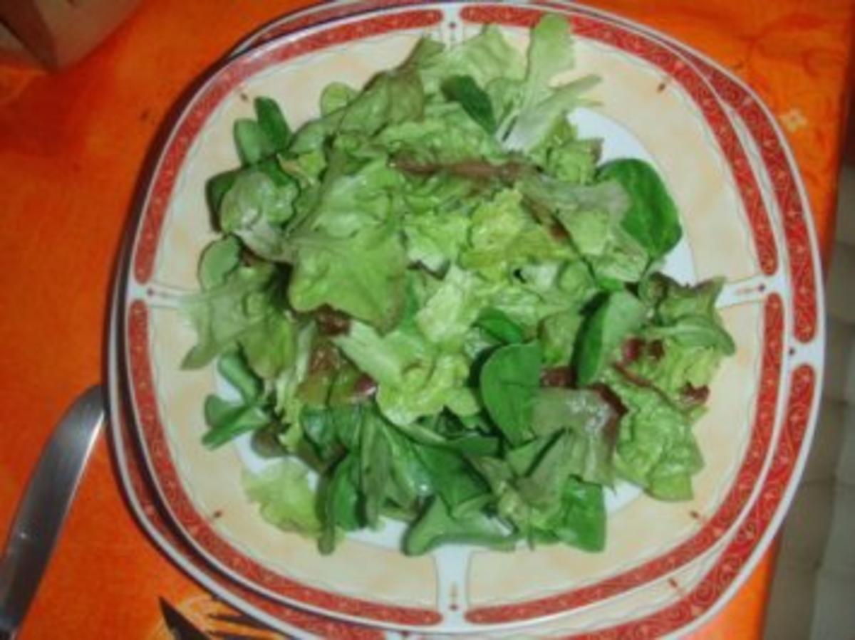Rotzungenfilet gebacken, Morchelrisotto und Salat - Rezept - Bild Nr. 2