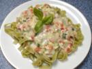 Grüne Nudeln mit Gemüse-Käsesoße - Rezept