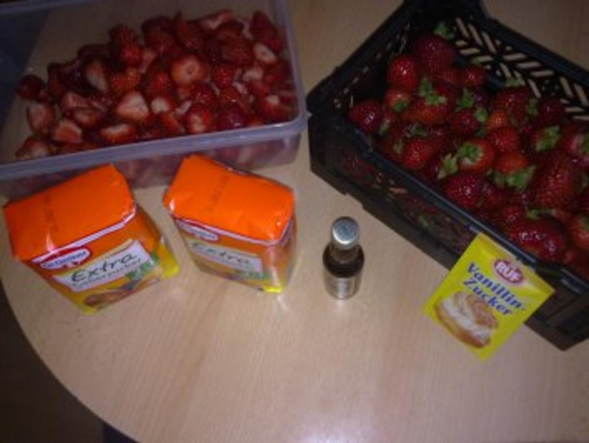 Erdbeermarmelade mit Erdbeeren frisch und Vanillezucker - Rezept mit ...