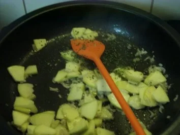 Apfelweinspätzli-Pfanne - Rezept - Bild Nr. 7