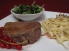 Rinderfilet mit Trüffelnudeln und Rucola-Beilage - Rezept