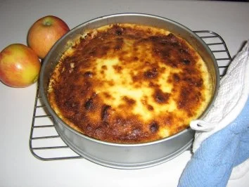 Rezept: SONNTAGS-APFELSCHMANDKUCHEN..oder montags, dienstags...... Bild Nr. 2 SONNTAGS-APFELSCHMANDKUCHEN..oder montags, dienstags...... - Rezept - Bild Nr. 2