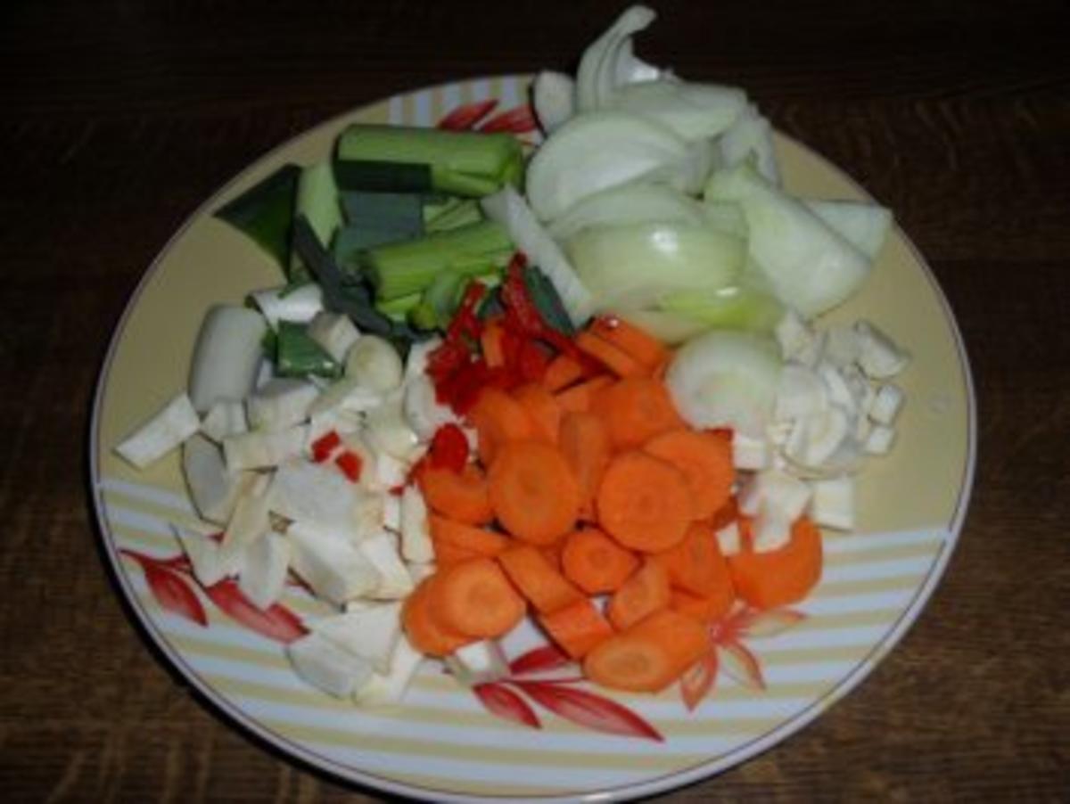 Rinderschmorbraten mit Spätzle und Kartoffelsalat-a richtigs Schwobaessa halt - Rezept - Bild Nr. 3