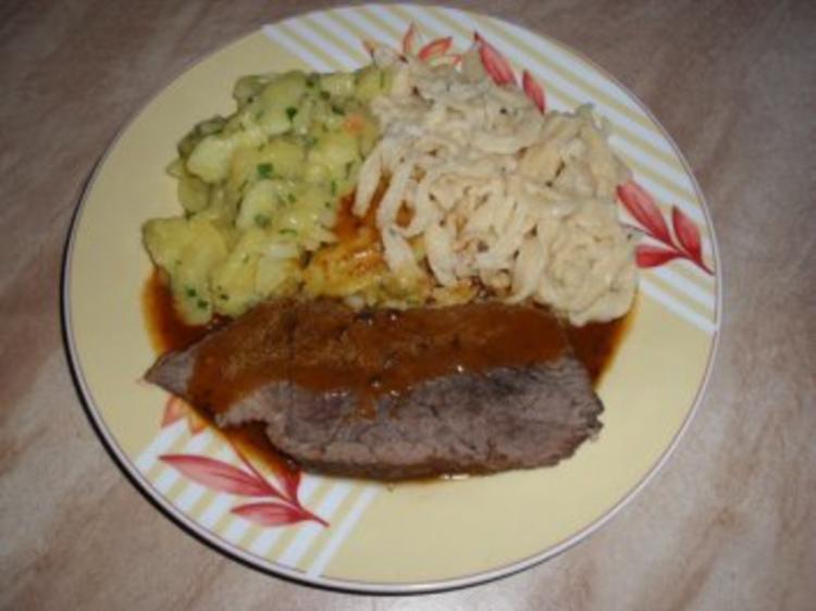 Rinderschmorbraten mit Spätzle und Kartoffelsalat-a richtigs ...