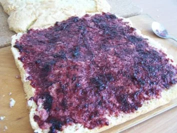 Rezept: Petit fours mit Holundergelee-Füllung Bild Nr. 2 Petit fours mit Holundergelee-Füllung - Rezept - Bild Nr. 2