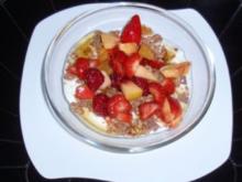 Vitaminreiches Frühstück - Obstsalat und Früchtemüsli - Rezept