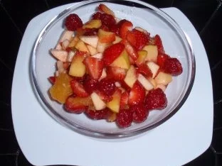 Vitaminreiches Frühstück - Obstsalat und Früchtemüsli - Rezept - Bild Nr. 8