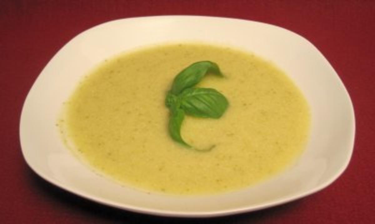 Bilder für Zucchinicremesuppe mit Zucchini und Kartoffeln Rezept