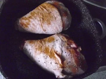 Putenunterkeulen - Rosenkohl gebraten mit Cashewnüsse - Salzkartoffeln - Rezept - Bild Nr. 4