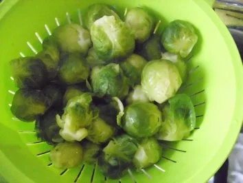 Putenunterkeulen - Rosenkohl gebraten mit Cashewnüsse - Salzkartoffeln - Rezept - Bild Nr. 11