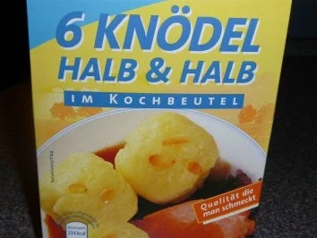 Rezept: Knofi-Rolle mit Bohnengemüse und Klöße Bild Nr. 4 Knofi-Rolle mit Bohnengemüse und Klöße - Rezept - Bild Nr. 4