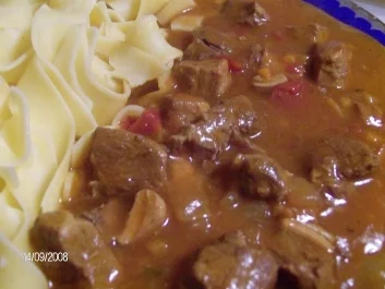 Rezept: Hausmacher-Gulasch Hausmacher-Gulasch - Rezept