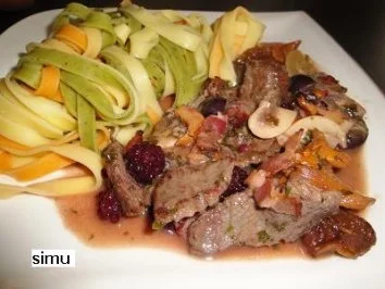 Rezept: Herbstliches Straussengeschnetzeltes Bild Nr. 9 Herbstliches Straussengeschnetzeltes - Rezept - Bild Nr. 9