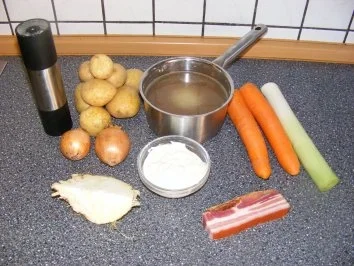 Rezept: Mamas Kartoffelsuppe Bild Nr. 2 Mamas Kartoffelsuppe - Rezept - Bild Nr. 2