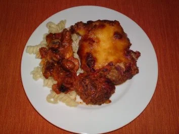 Pizzafrikadellen in Tomatenrahm - Rezept - Bild Nr. 2