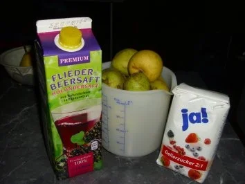 Rezept: Winterliches Holundergelee mit Birnenstückchen und Rotwein Bild Nr. 2 Winterliches Holundergelee mit Birnenstückchen und Rotwein - Rezept - Bild Nr. 2