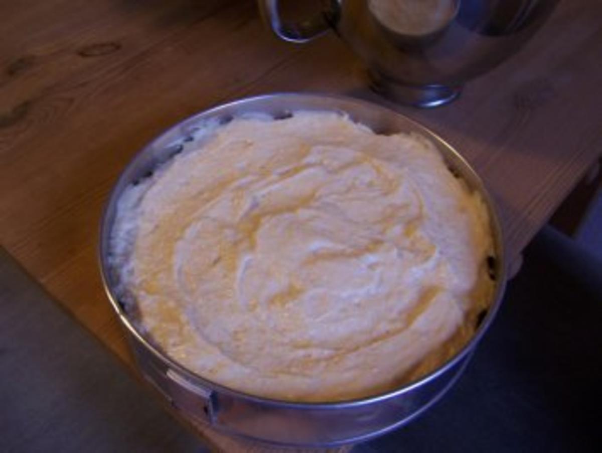 Apfelkuchen mit Marzipanguss - Rezept