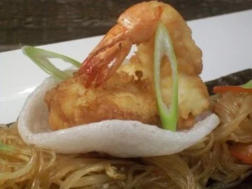 Garnele & Jakobsmuschel-Kokostempura auf Glasnudelsalat - Rezept - Bild Nr. 3