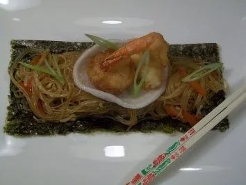 Garnele & Jakobsmuschel-Kokostempura auf Glasnudelsalat - Rezept - Bild Nr. 4