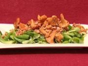 Blattsalat mit frischen Pfifferlingen und Speckwürfelchen (Gaby Baginsky) - Rezept