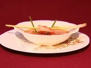 Paprikasuppe mit Garnelen-Zitronengras-Spieß (Oliver Fleischer) - Rezept