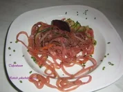 EIN WOK VOLLER ROSA GEMÜSE - Rezept