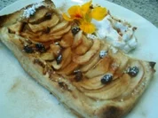 Blätterteig mit Äpfeln und Amaretto-Zimtsahne - Rezept