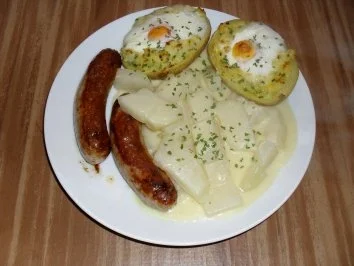 Rezept: Eier in Kartoffelhöhle Eier in Kartoffelhöhle - Rezept