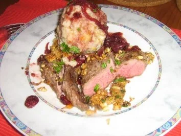 Rehmedailions mit Kräuter-Nuss-Kruste - Rezept