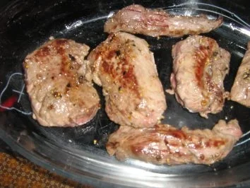 Rehmedailions mit Kräuter-Nuss-Kruste - Rezept - Bild Nr. 5