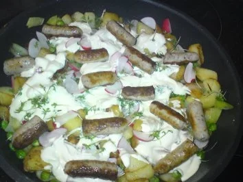 Rezept: Pfannengericht Nürnberger Rostbratwurst Bild Nr. 2 Pfannengericht Nürnberger Rostbratwurst - Rezept - Bild Nr. 2