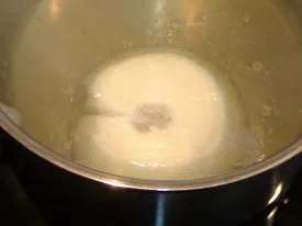 Rezept: Hähnchenbrustfilet im Zwiebelkleid mit Lauchsauce Bild Nr. 2 Hähnchenbrustfilet im Zwiebelkleid mit Lauchsauce - Rezept - Bild Nr. 2