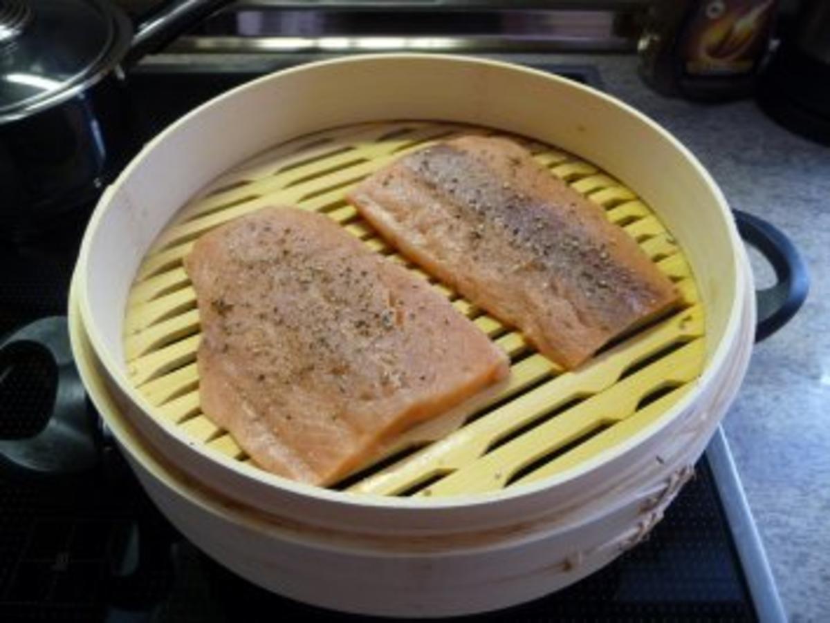 Fisch : Gedämpftes Seelachfitet an Gemüse und Reis - Rezept - Bild Nr. 2