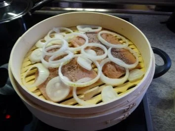 Fisch : Gedämpftes Seelachfitet an Gemüse und Reis - Rezept - Bild Nr. 3