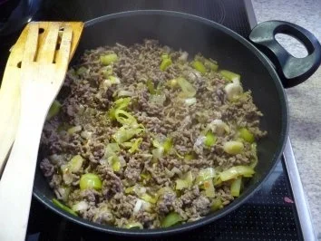 Rezept: Hackfleisch : ...was ist denn noch vorrätig?...und das kam dabei heraus ;-) Bild Nr. 5 Hackfleisch : ...was ist denn noch vorrätig?...und das kam dabei heraus ;-) - Rezept - Bild Nr. 5