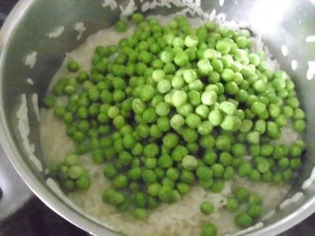 Rezept: Gebratener Reis mit Fischhappen Bild Nr. 5 Gebratener Reis mit Fischhappen - Rezept - Bild Nr. 5