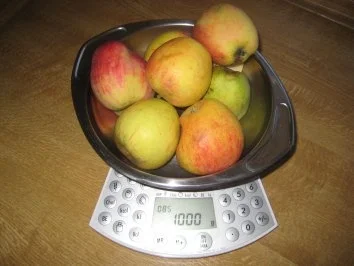 Apfeltorte mit Wein - Rezept - Bild Nr. 4