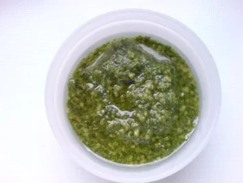 Pesto von Basilikum und Petersilie - Rezept