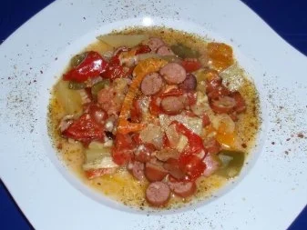 Bunter Gemüseauflauf mit Würstchen und Landkäse aus dem Backofen - Rezept - Bild Nr. 8