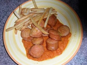 Geschnippelte Riesenbratwurst mit fruchtiger Curry-Sauce - Rezept - Bild Nr. 9