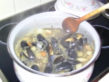 Muscheln (fast nach rheinischer Art ) - Rezept