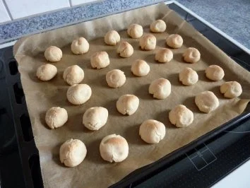 Rezept: Feine Amaretti Bild Nr. 3 Feine Amaretti - Rezept - Bild Nr. 3