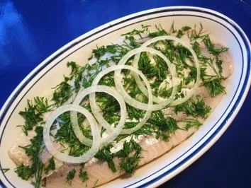 Rezept: Matjesfilets mit Zwiebeln und frischem Dill Bild Nr. 5 Matjesfilets mit Zwiebeln und frischem Dill - Rezept - Bild Nr. 5