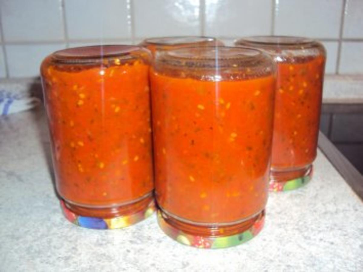 Tomatensoße auf Vorrat - Rezept