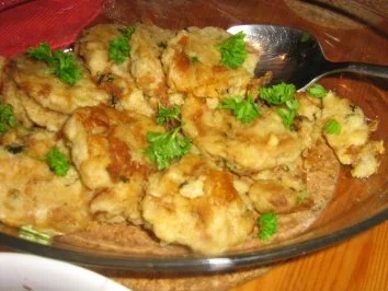 Rezept: Semmelknödelscheiben mit braunen Champignons Bild Nr. 4 Semmelknödelscheiben mit braunen Champignons - Rezept - Bild Nr. 4