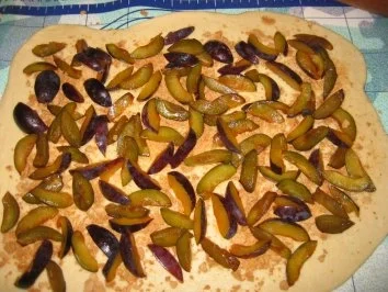 Rosettenkuchen mit Zwetschgen - Rezept - Bild Nr. 4