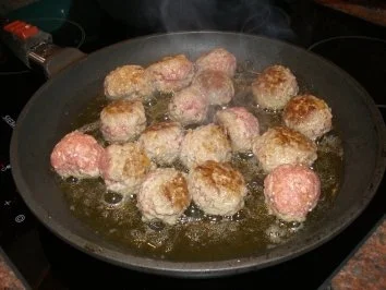 Party/Fete:  SCHARFE HACKBÄLLCHEN - Rezept - Bild Nr. 4